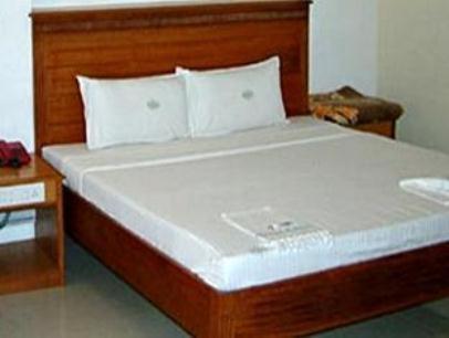 Hotel Chitra Park Tiruchchendūr Exteriör bild