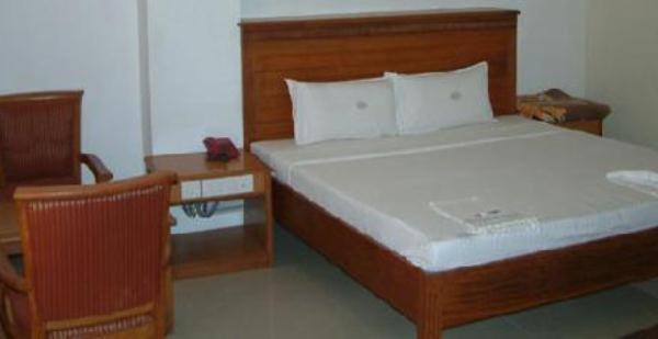 Hotel Chitra Park Tiruchchendūr Rum bild